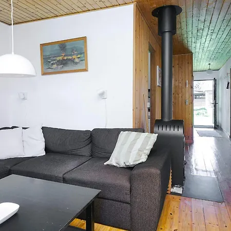 6 Person In Hojby-by Traum Højby
