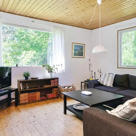 6 Person In Hojby-by Traum Højby